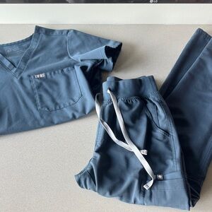 Figs Dark harbor Scrub top and pants